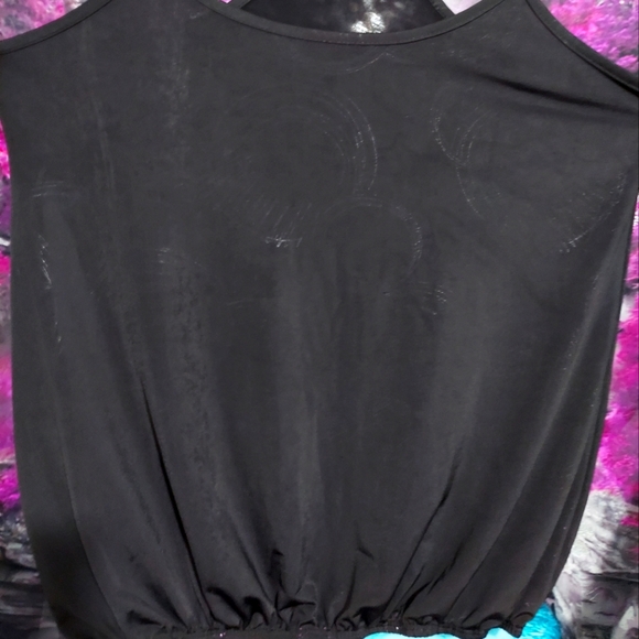 Top - Picture 3 of 4